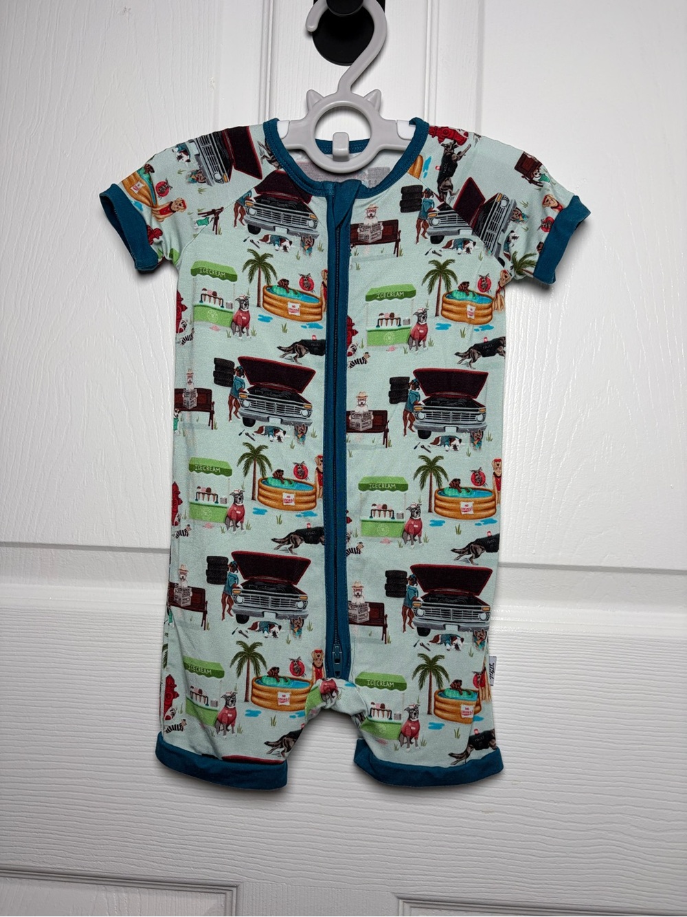 Fletch Dog Days Bamboo Shorty Zippy Romper 6-12M EUC